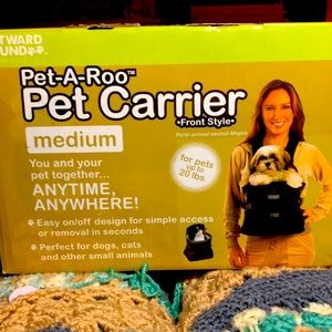 Outward Hound Pet-a-Roo Pet Carrier